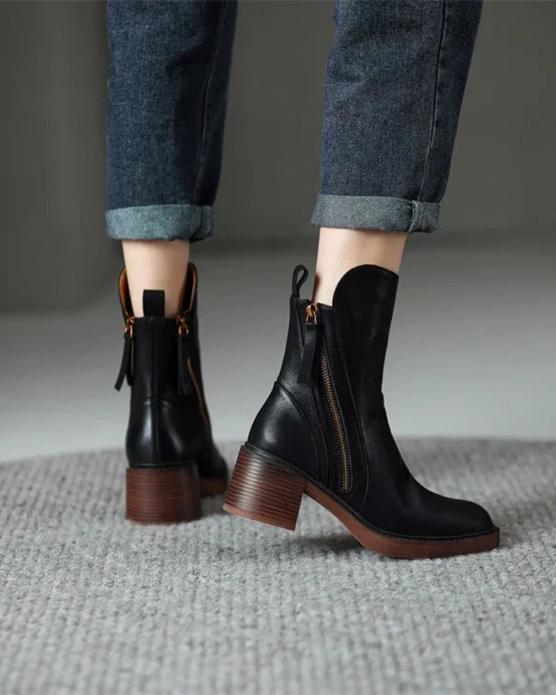 Valorine™ | Black Leather Boots