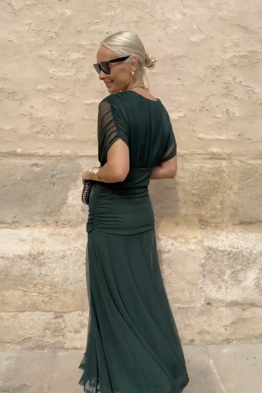 Isla | Flattering V-Neck Maxi Dress