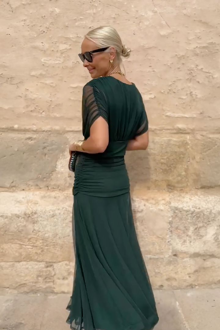 Isla | Flattering V-Neck Maxi Dress