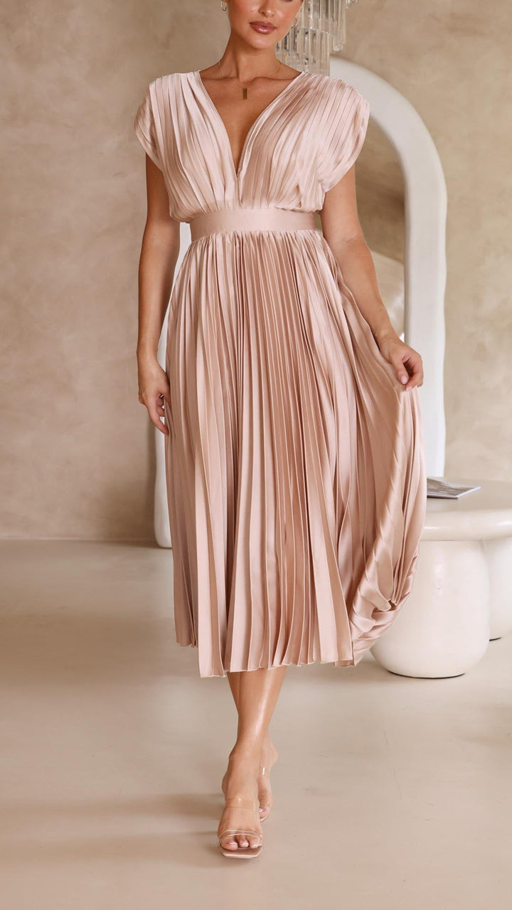 Stella | Elegant Pleated Maxi Dress