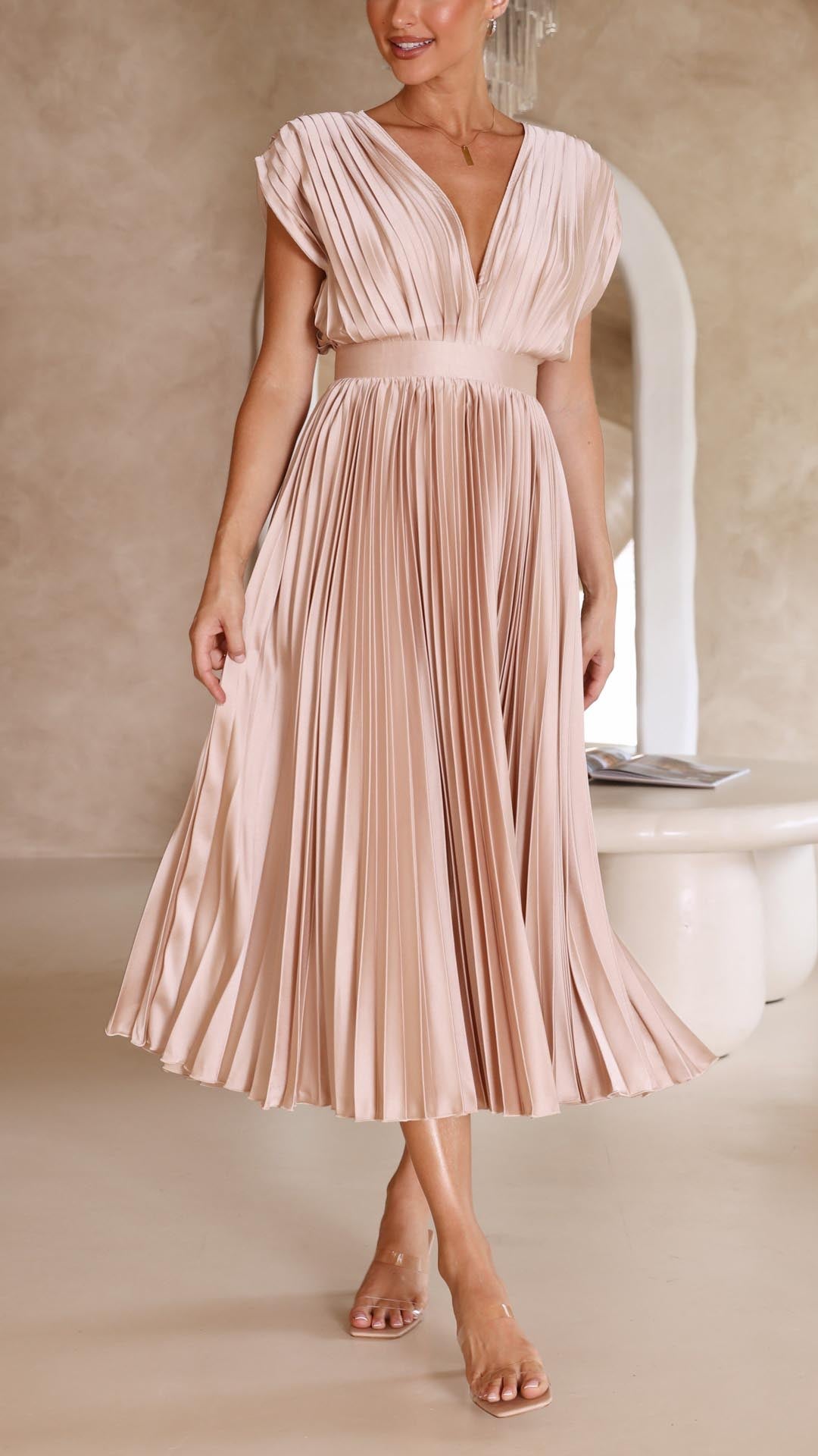Stella | Elegant Pleated Maxi Dress