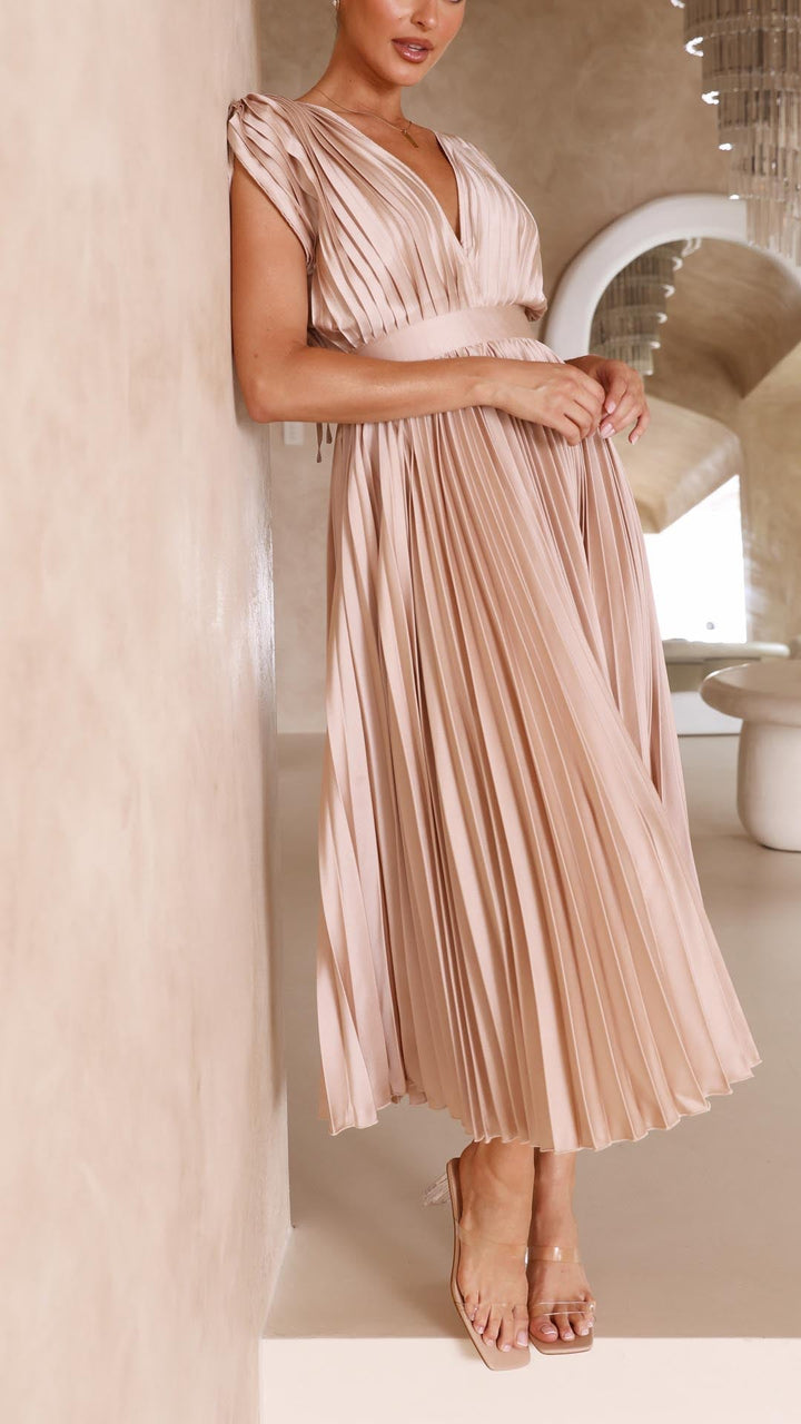 Stella | Elegant Pleated Maxi Dress