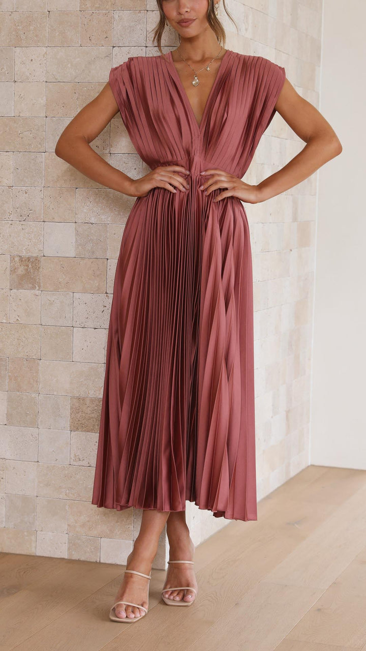 Stella | Elegant Pleated Maxi Dress