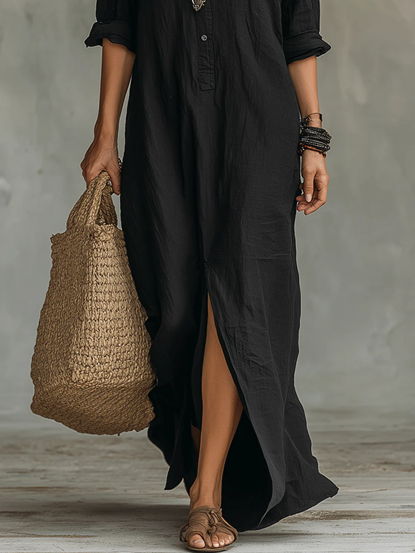 Soline | Relaxed V-Neck Button Maxi Dress